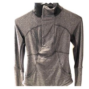 Lululemon excellent condition pullover